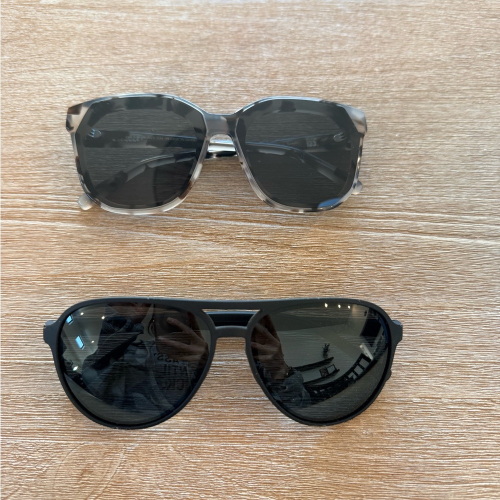 Diff Eyewear and Black aviators
